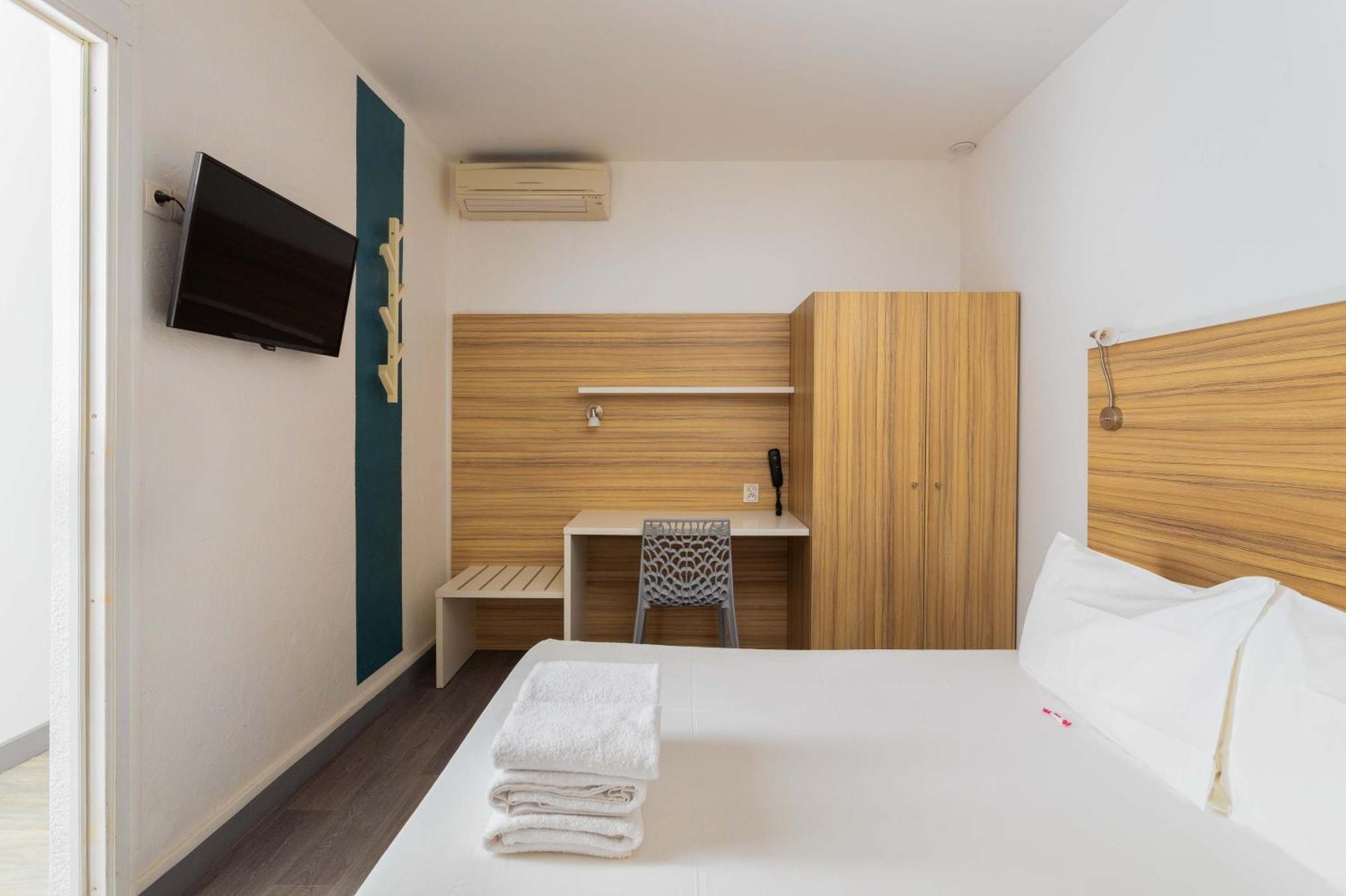 L'Oasis Hotel Fréjus Quarto foto